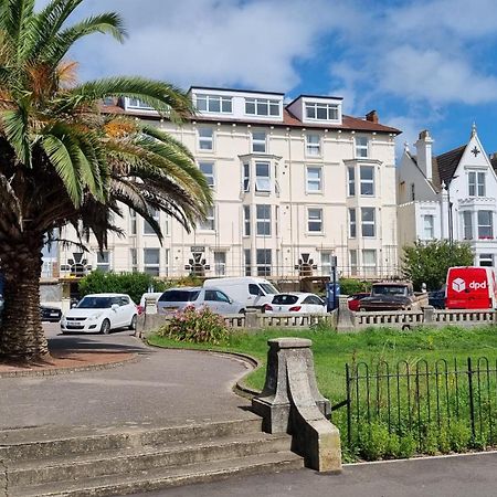 Southsea Escape - Coastal Holiday Apartment - 2 Double Bedrooms Portsmouth Luaran gambar