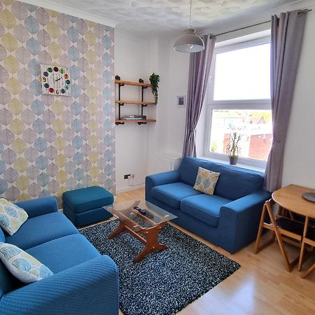Southsea Escape - Coastal Holiday Apartment - 2 Double Bedrooms Portsmouth Luaran gambar